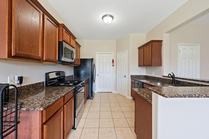 Property Photo:  803 Marigold Road  TX 77521 