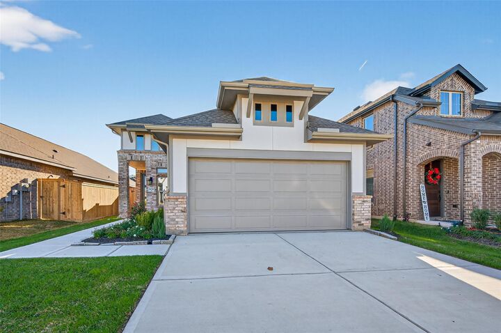 Property Photo:  1011 Shoal Creek Trail  TX 77304 