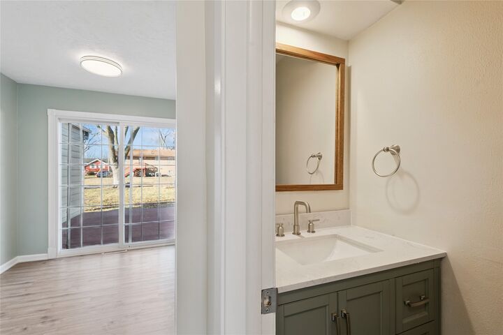 Property Photo: 4402 62nd Street IA 50322