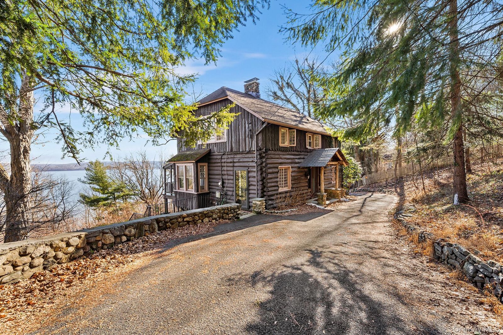 Property Photo:  1007 Route 9W S  NY 10960 