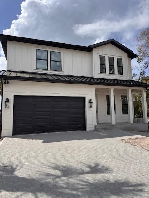 Property Photo:  2936 W Rogers Avenue  FL 33611 