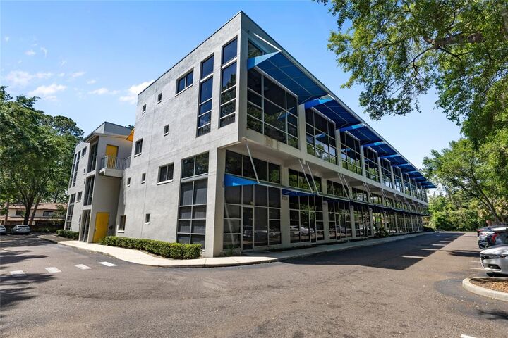 Property Photo:  2515 SW 35th Place 203  FL 32608 