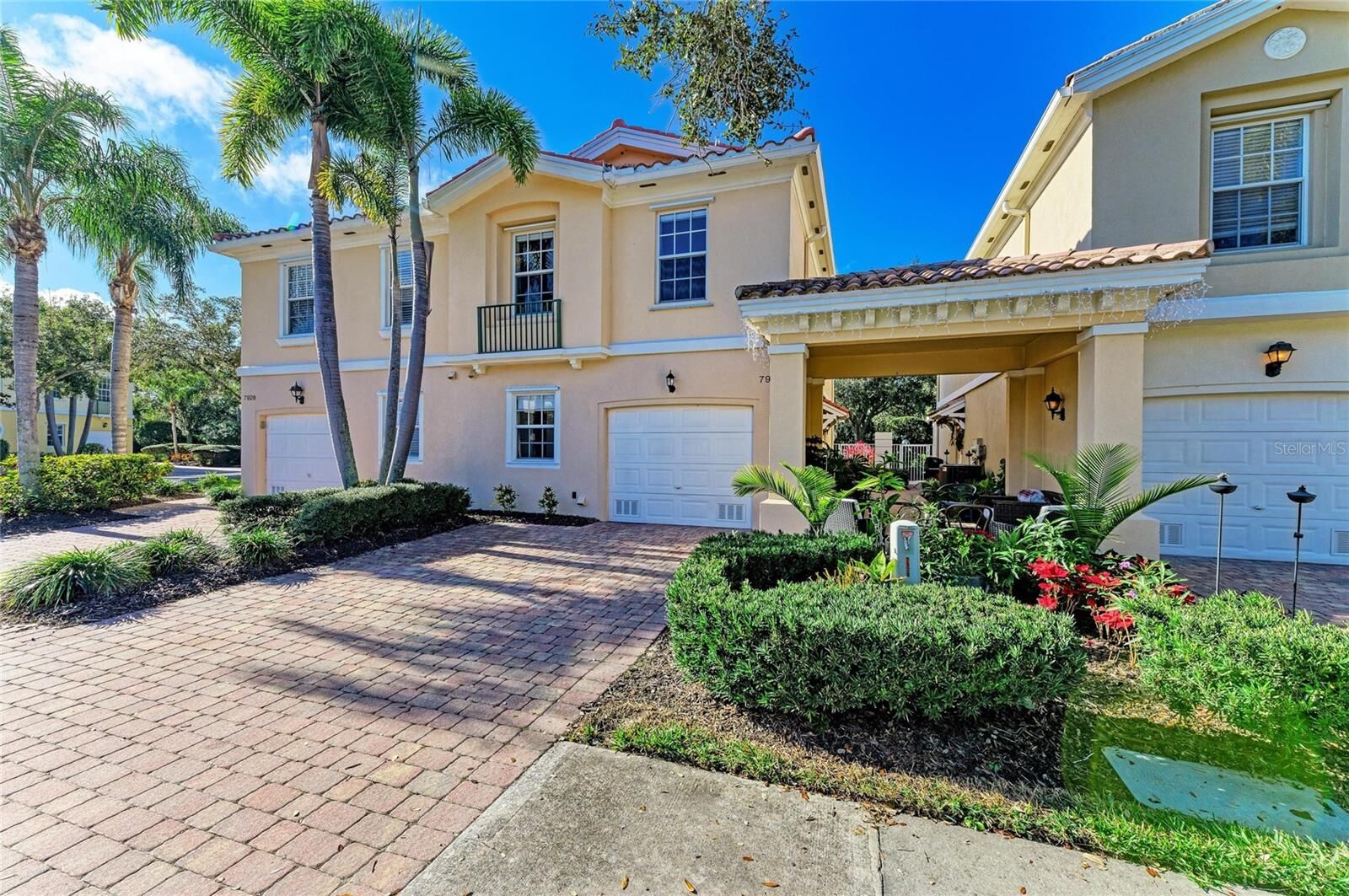 Property Photo:  7924 Farina Court  FL 34238 