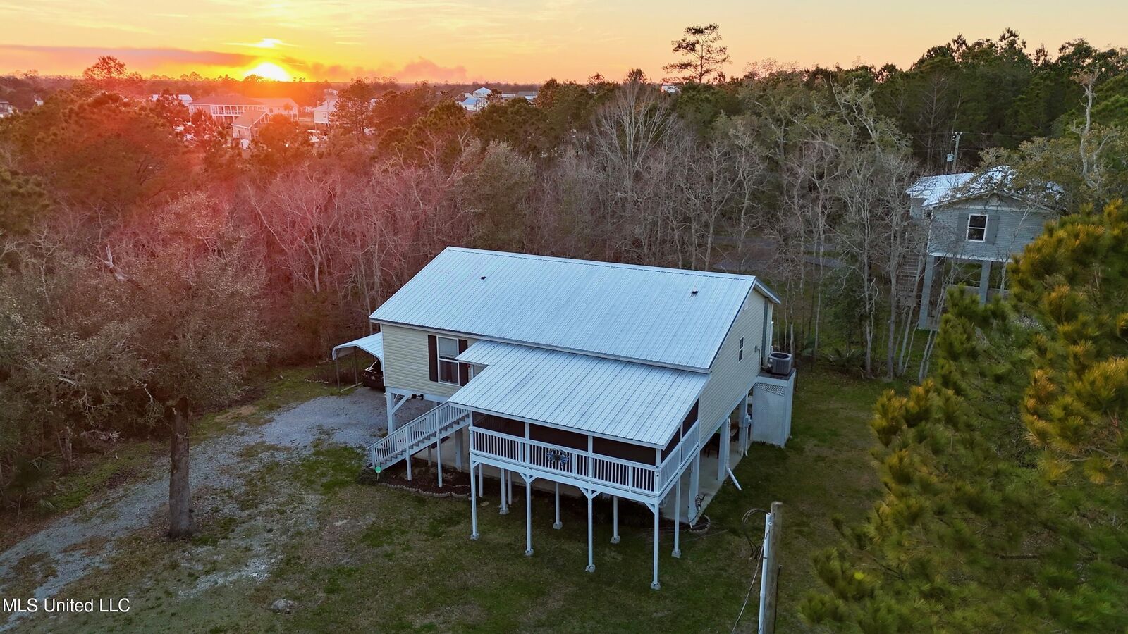 Property Photo:  11013 Gull Street  MS 39520 