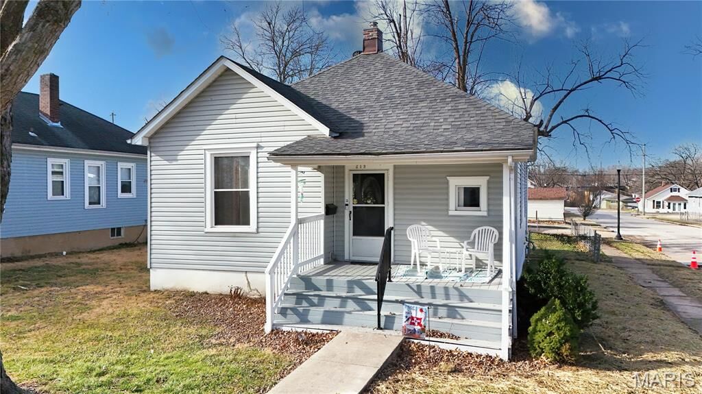 Property Photo:  219 Jefferson Avenue  MO 63019 