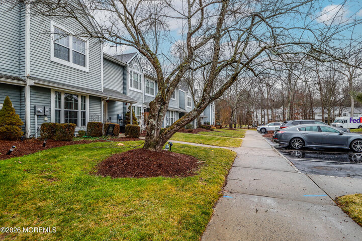 Property Photo:  549 Laurelwood Court  NJ 07731 