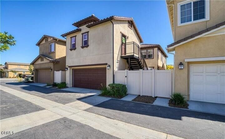 Property Photo:  3431 N Oxnard Boulevard B  CA 93036 