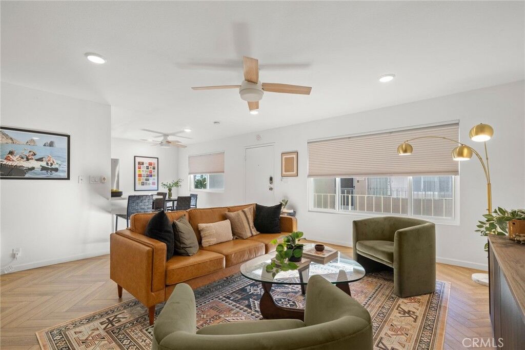 Property Photo:  345 Wisconsin 306  CA 90814 