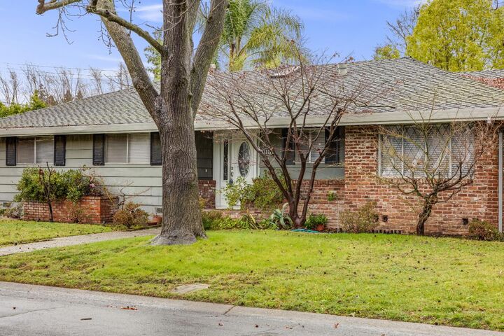 Property Photo:  1321 Normandy Lane  CA 95822 