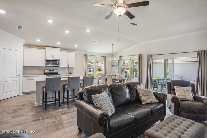 Property Photo:  500 Spoonbill Circle  FL 32095 