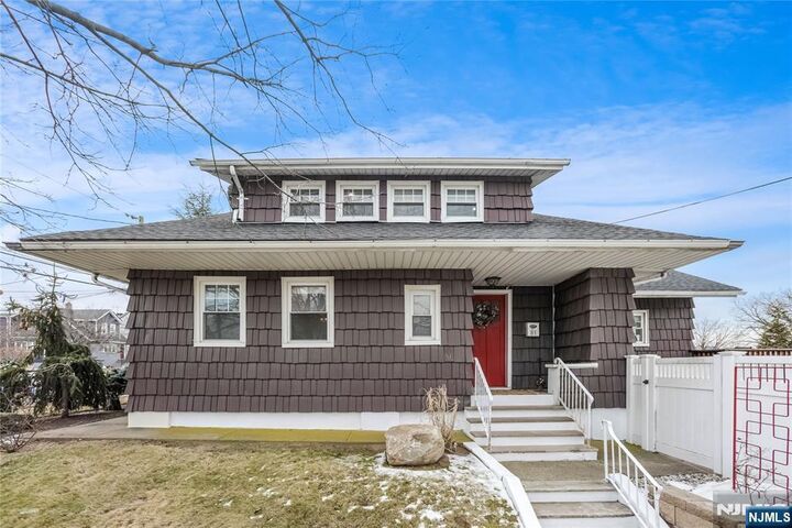 Property Photo:  81 Sunset Avenue  NJ 07031 