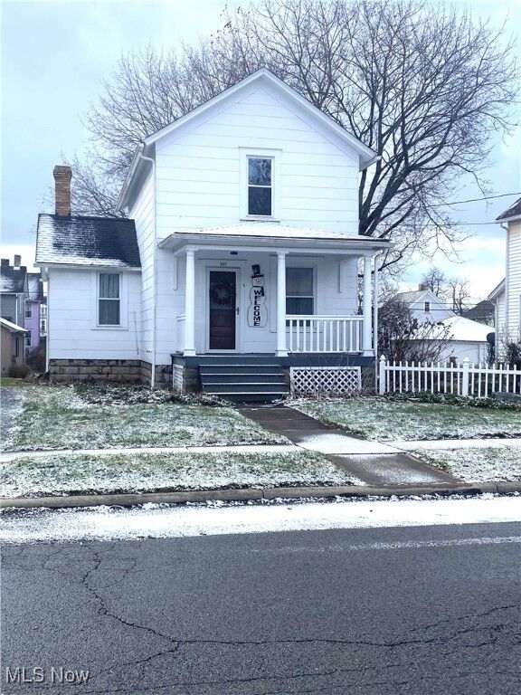 Property Photo:  207 East North Avenue  OH 44413 