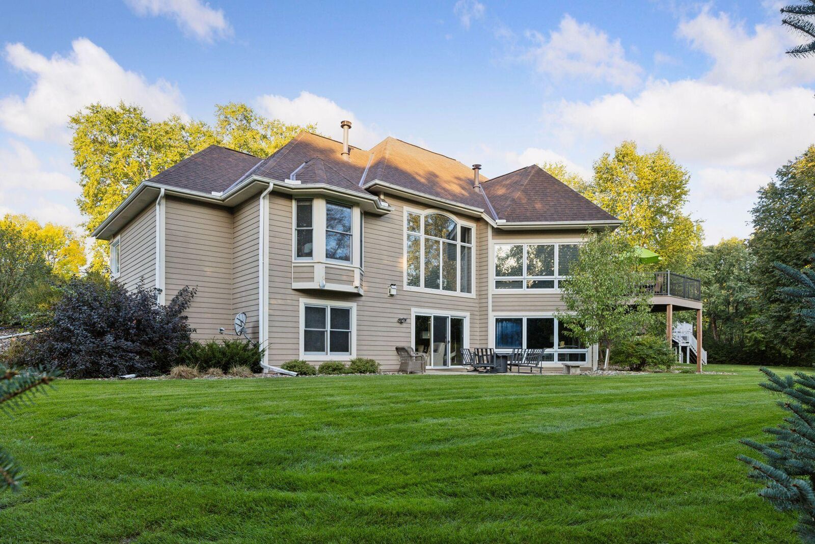 Property Photo:  8064 Enclave Circle  MN 55125 