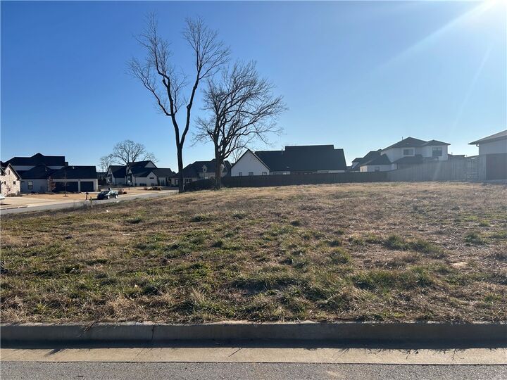 Property Photo:  8604 W Feathered Nest Run  AR 72713 