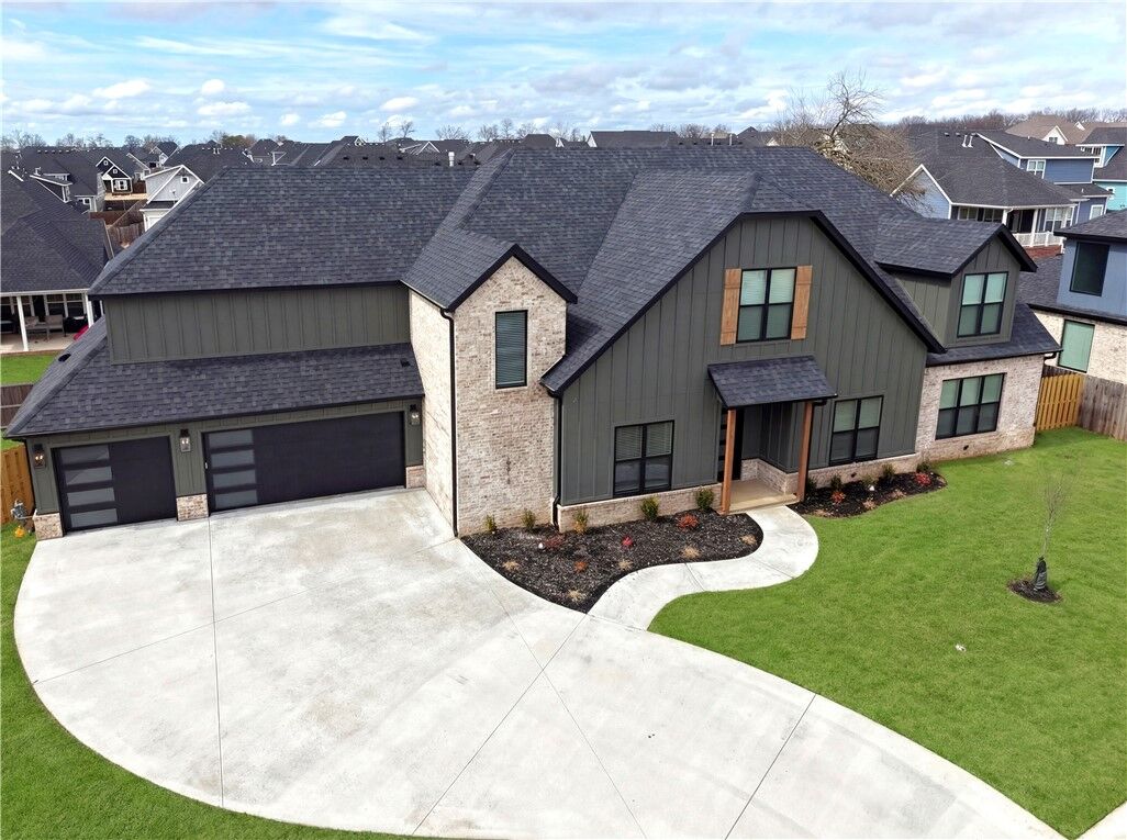 Property Photo: 6416 S 59th Street AR 72758