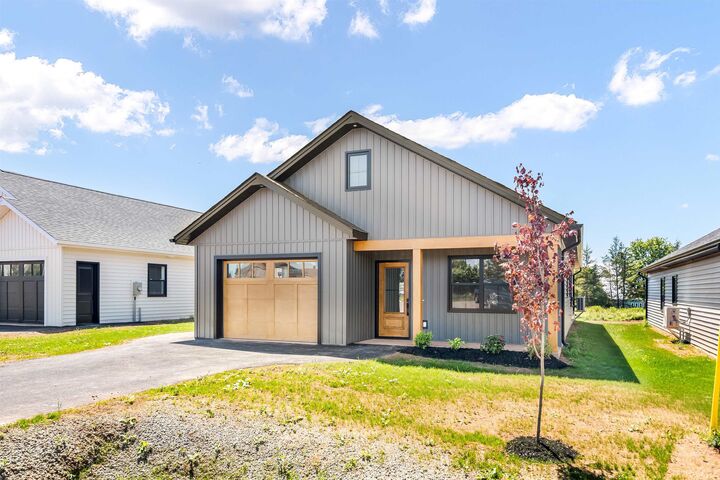 Property Photo: 32 Reddin Heights PE C1B 1Z4