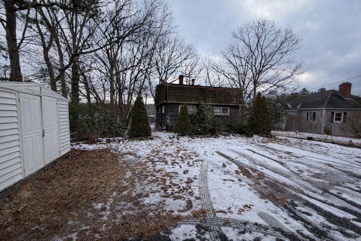 Property Photo:  133 Lakeshore Dr  MA 01504 