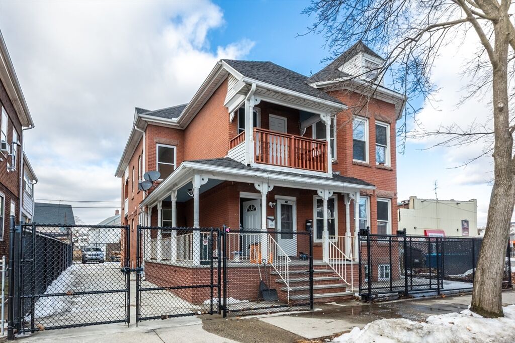 Property Photo:  18-20 Fremont 2  MA 01105 