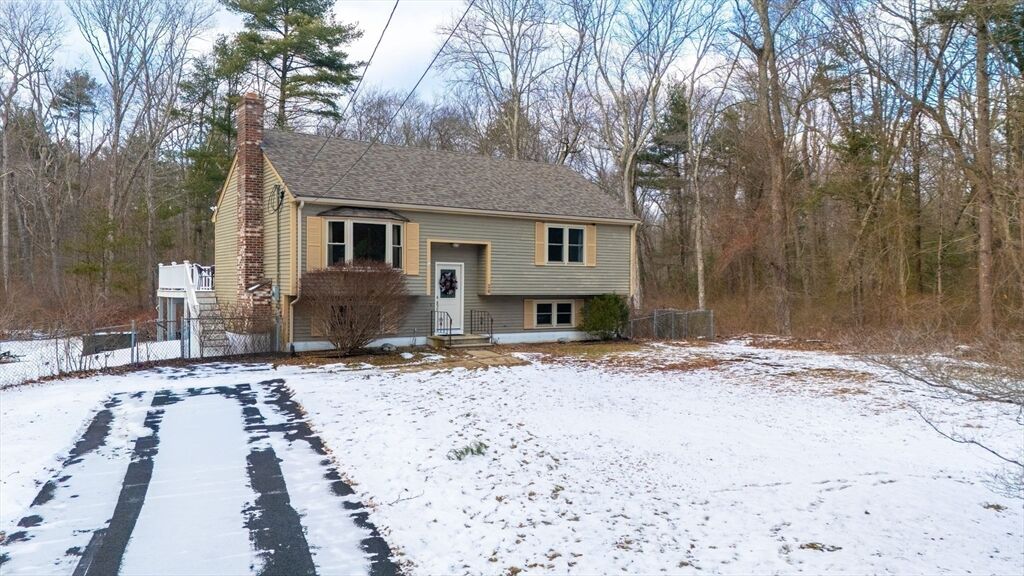 Property Photo:  26 Barrows Ct  MA 02766 