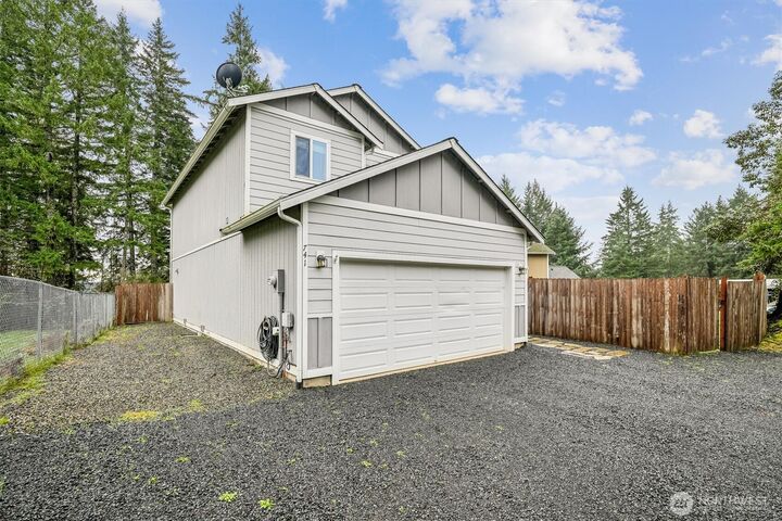 Property Photo:  741 NE Larson Boulevard  WA 98528 