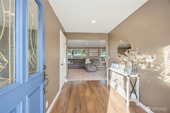 Property Photo:  99  Golf Course Drive  WA 98846 