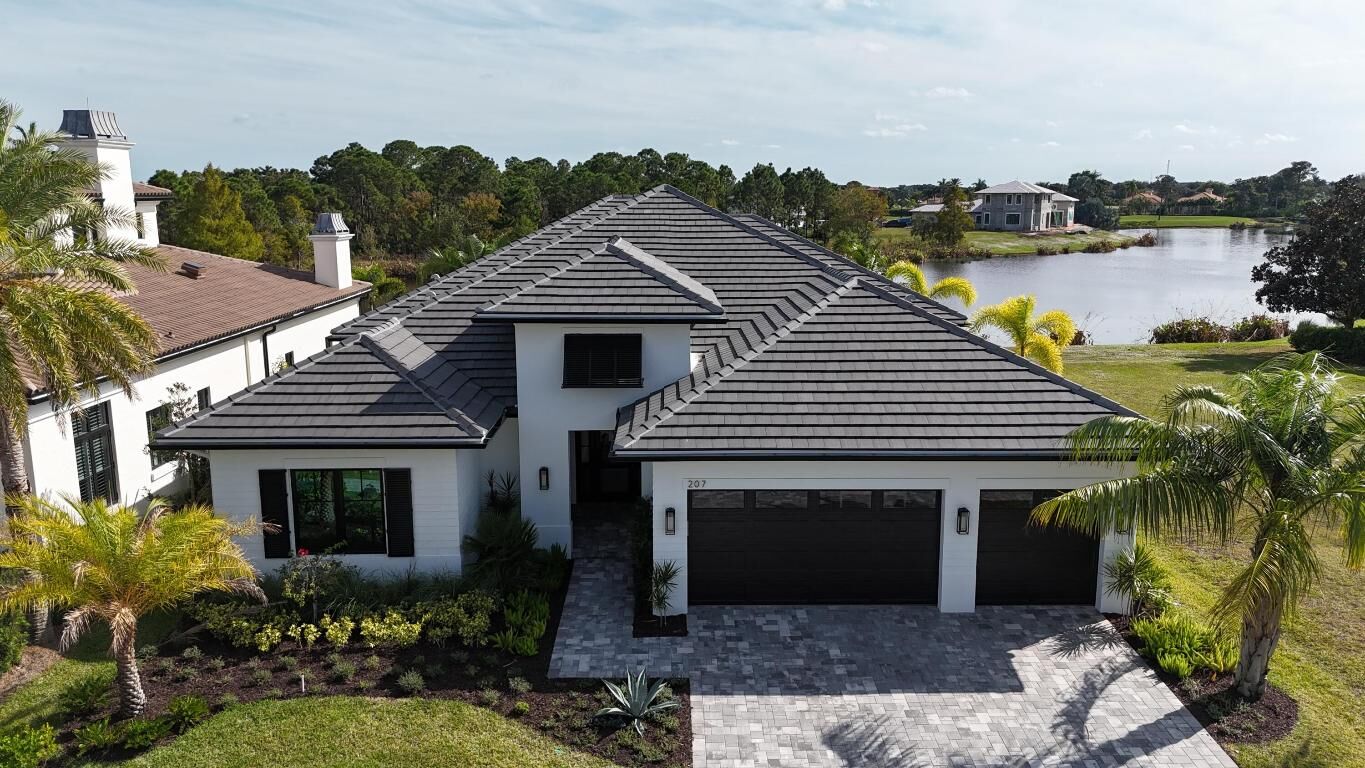 Property Photo: 207 SE Bella Strano FL 34984