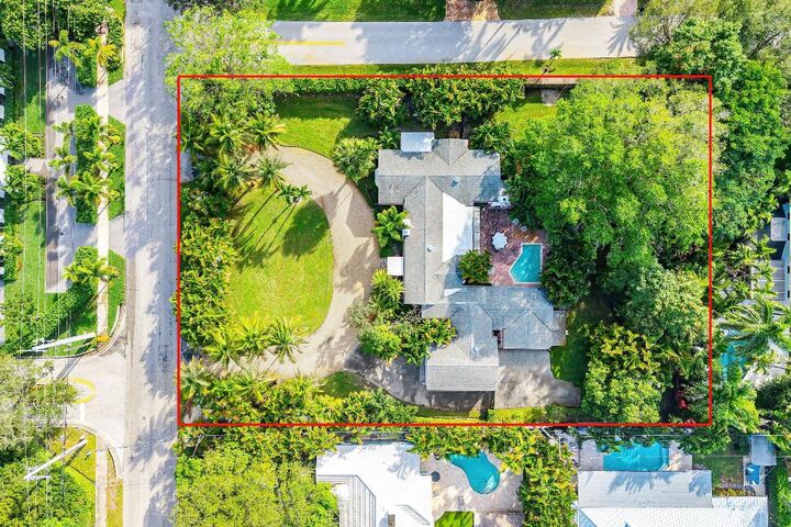 Property Photo:  1202 N Swinton Avenue  FL 33444 
