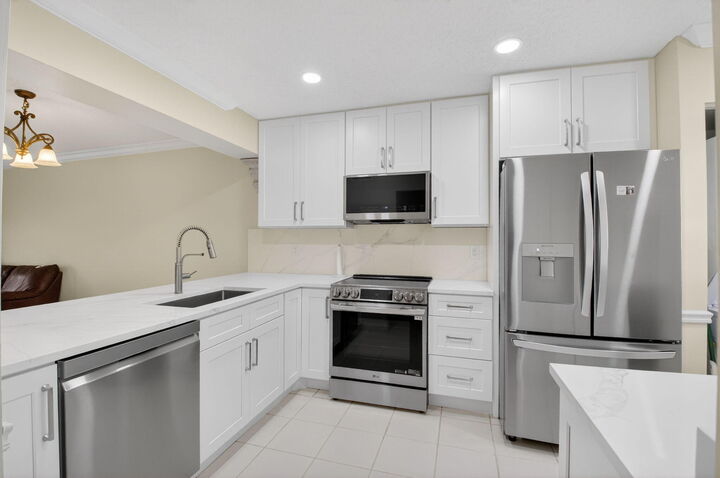 Property Photo:  159 NW 70th Street 403  FL 33487 