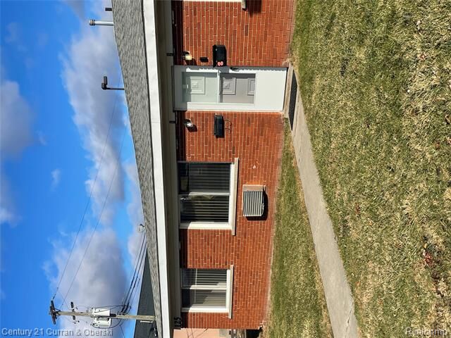 Property Photo:  125 Arcola Street 1  MI 48141 