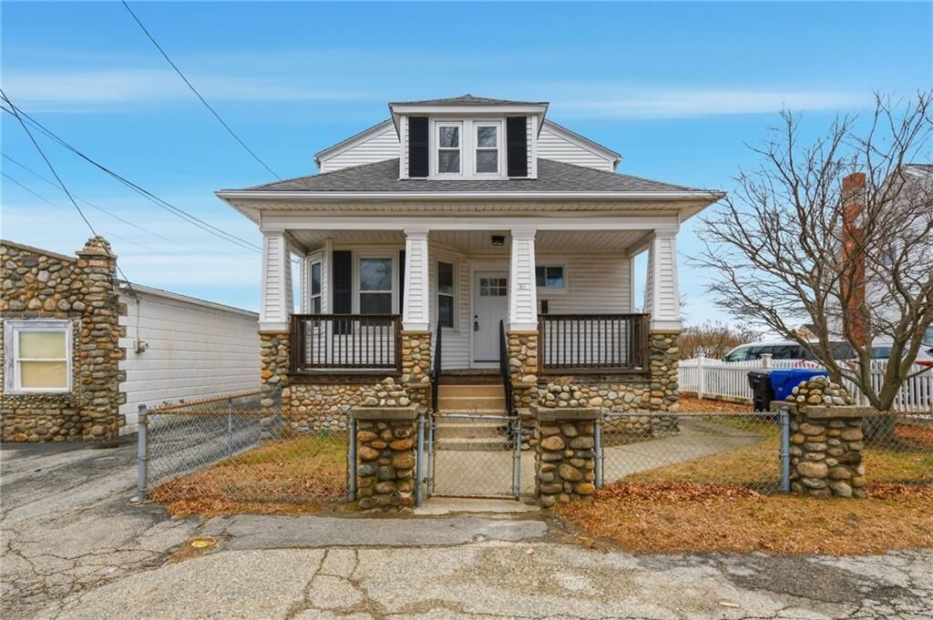 Property Photo:  511 Woodward Road  RI 02904 