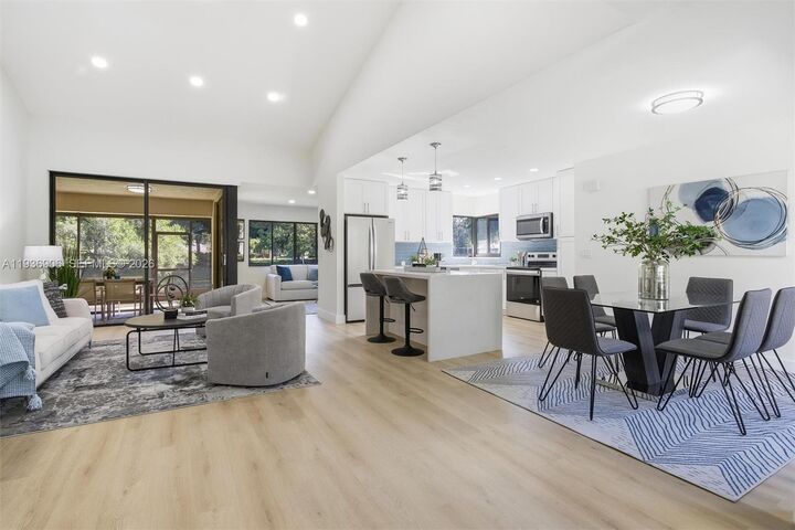 Property Photo:  232 NW 97th Ave  FL 33324 