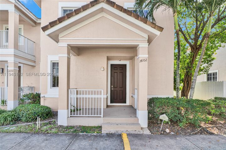 Property Photo: 14102 SW 276th St FL 33032