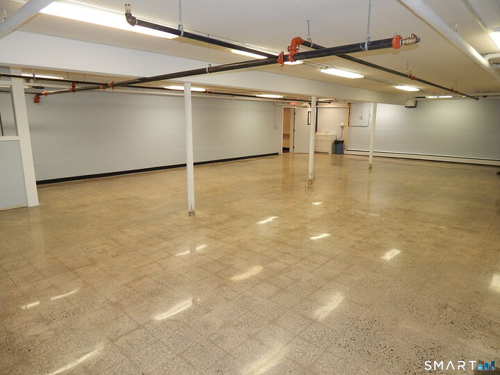 Property Photo:  150 Prospect Street  CT 06109 