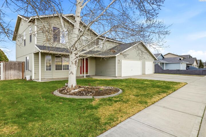 Property Photo:  5307 Flores Ln  WA 99301 