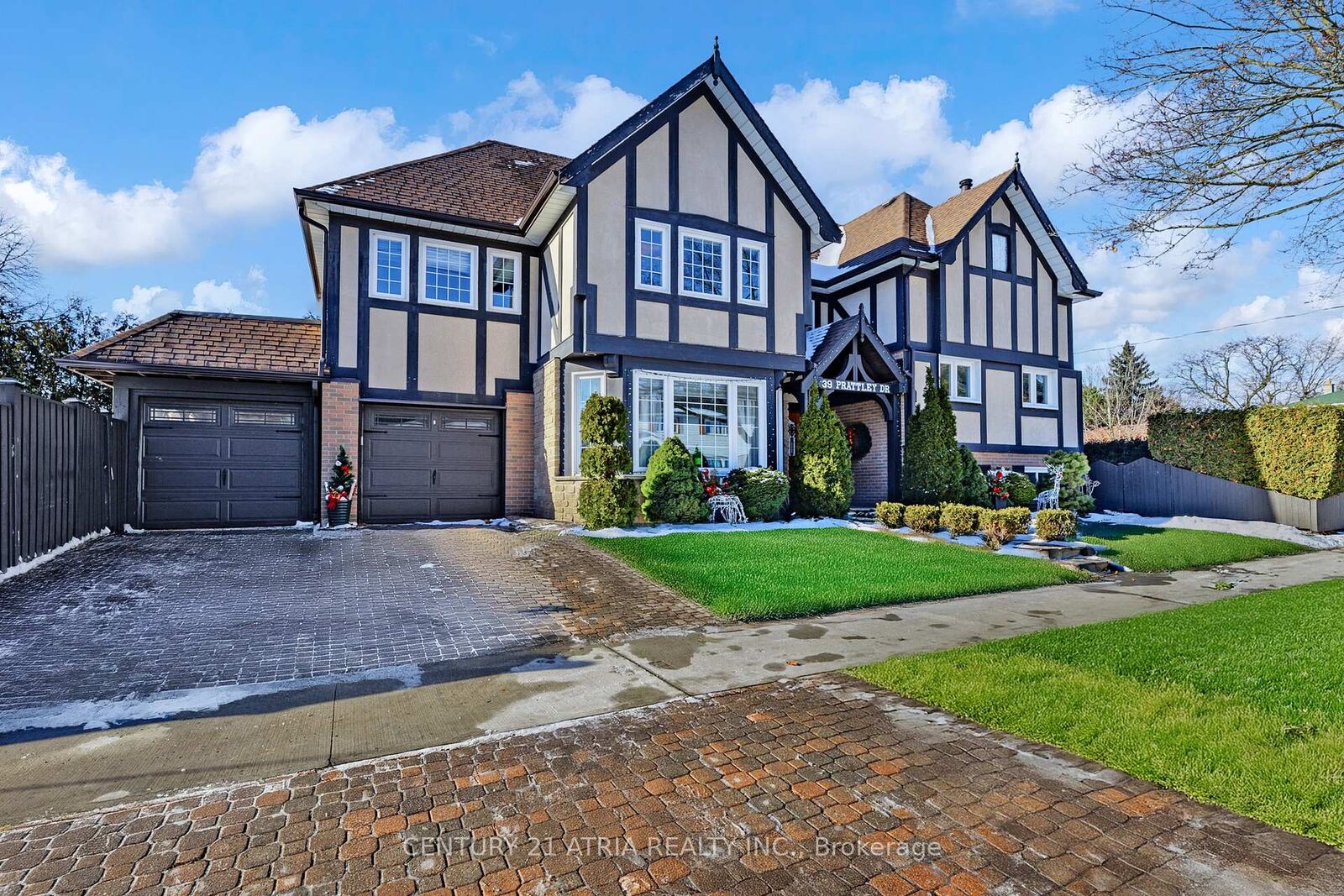 Property Photo:  39 Prattley Drive  ON M2J 2K1 