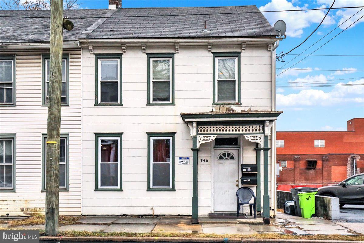 Property Photo: 746 Maple Street PA 17046