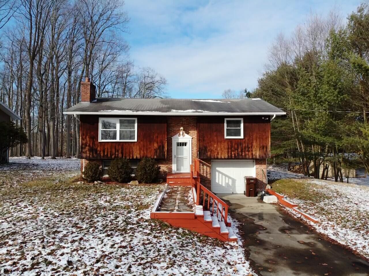 Property Photo:  141 Davy Ct  PA 15801 