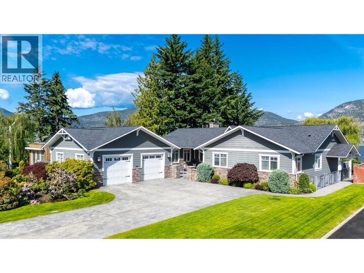 Property Photo: 162 Vancouver Place BC V2A 1A7