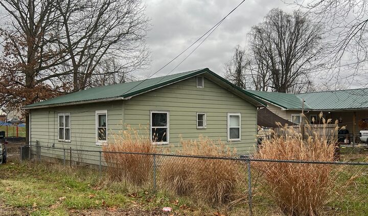 Property Photo:  423 North Rice Ave  KY 41230 