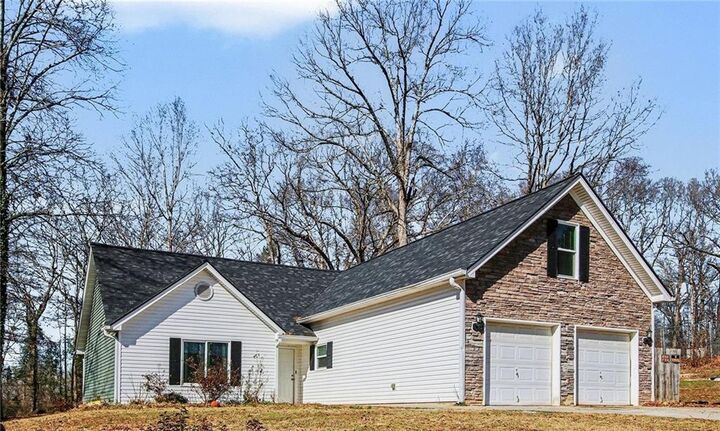 Property Photo:  185 Jimmy Reynolds Drive  GA 30549 