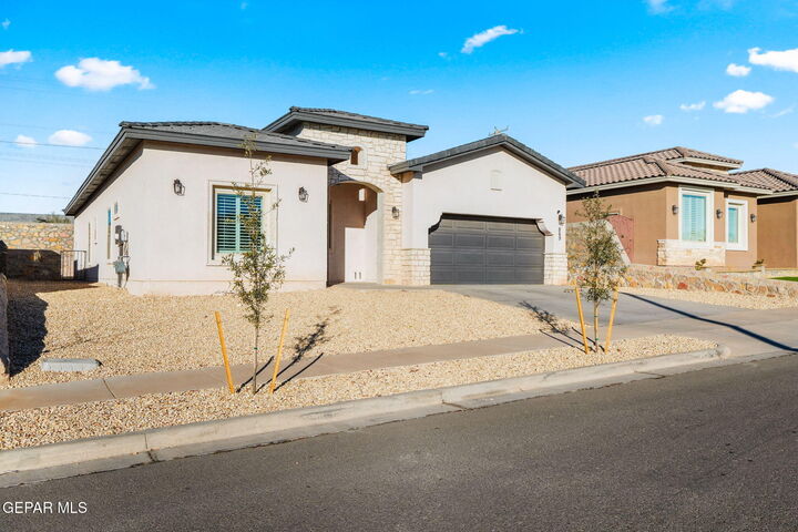 Property Photo:  869 Eastwell Drive  TX 79928 