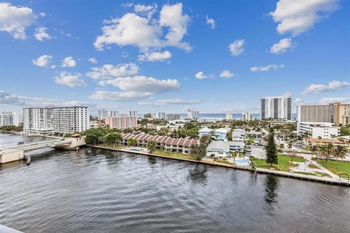 Property Photo:  2880 NE 14th Street Cswy 1004  FL 33062 