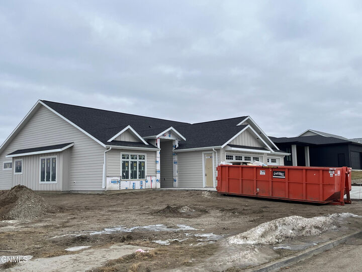 Property Photo:  4002 Valley Drive  ND 58503 