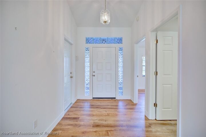 Property Photo:  2445 N Orangewood Street  FL 33825 