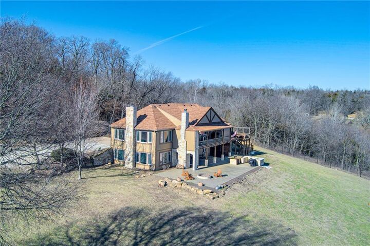 Property Photo:  22528 Hatchell Road  KS 66086 