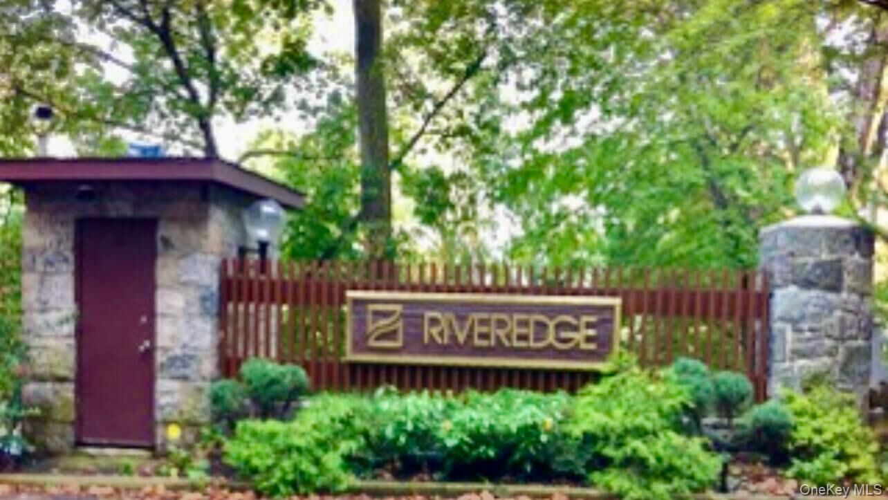 Property Photo:  1 David 7L  NY 10701 