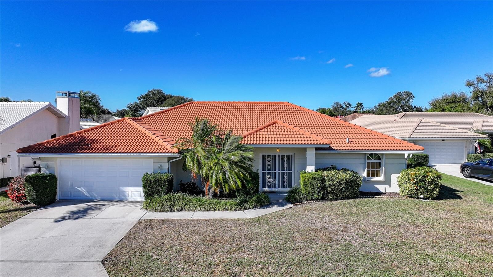 Property Photo: 1325 Covey Court FL 34293