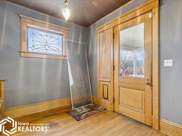 Property Photo:  205 Marietta Street  IA 52601 