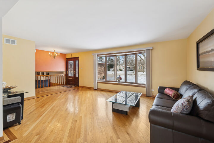 Property Photo:  10033 S 87th Avenue  IL 60465 