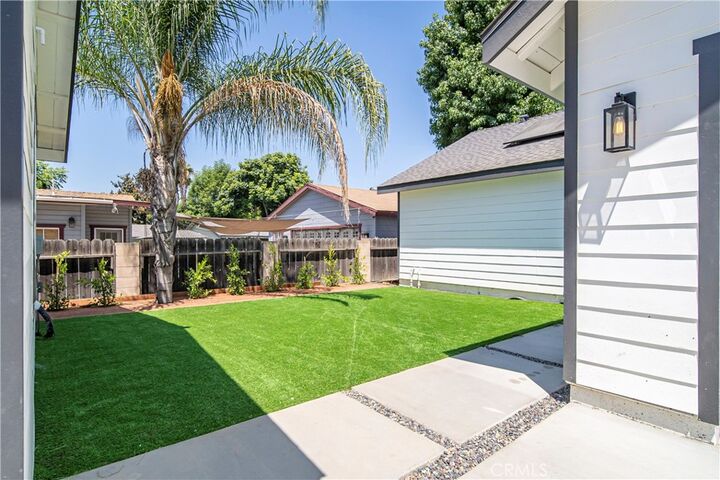 Property Photo:  12423 Howard St  CA 90601 